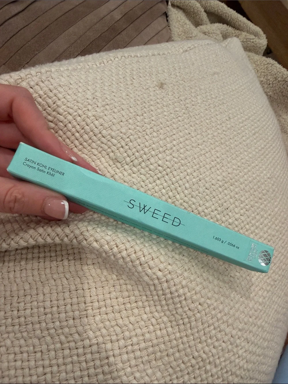Sweed satin kohl eye pencil in bright